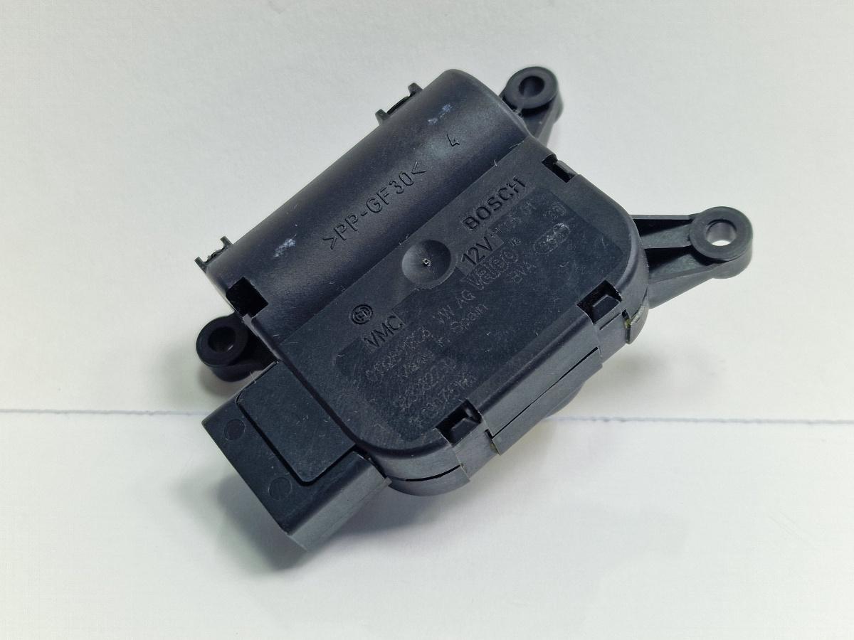 Motoras reglaj aeroterma V113 SKODA OCTAVIA 1Z3 2004 - 20131.9 TDI BJB, BKC, BLS, BXE BOSCH 0132801338 1K1907511G