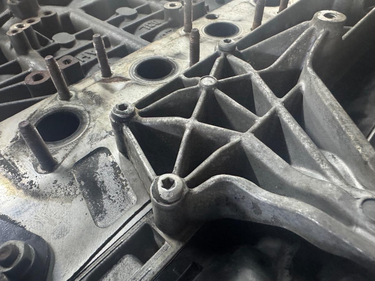 Suport Racitor Gaze AUDI A4 IV Avant 8K5, B8 2007 - 20152.0 TDI CAGA, CJCA, CMEA, CMFA