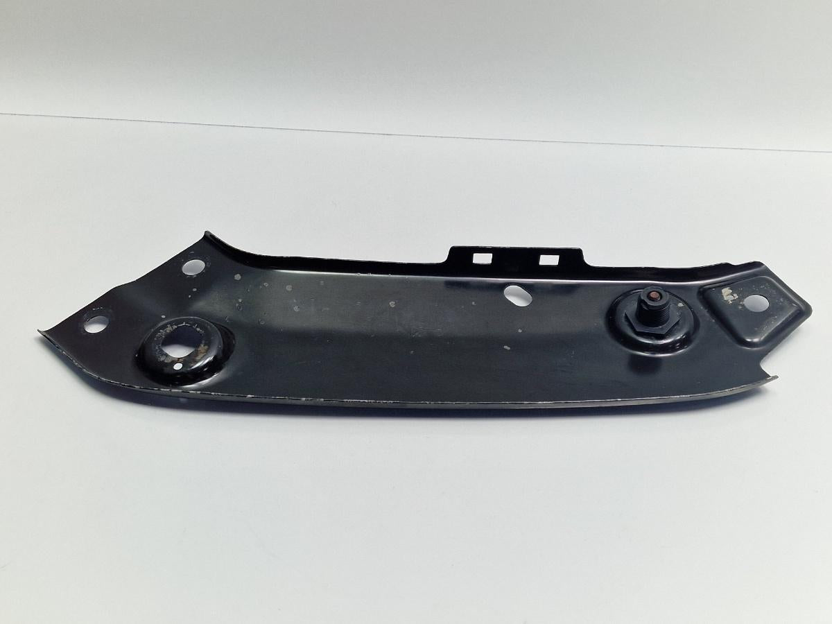 Suport far dreapta VOLKSWAGEN JETTA IV 162, 163, AV3, AV2 2009 - >1.2 TSI CBZB 5C6805932