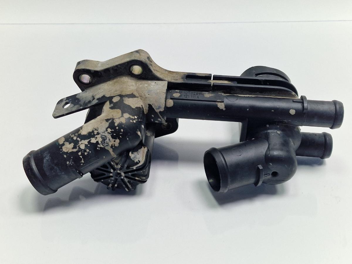 Carcasa termostat VOLKSWAGEN JETTA IV 162, 163, AV3, AV2 2009 - >1.2 TSI CBZB 03F121026B
