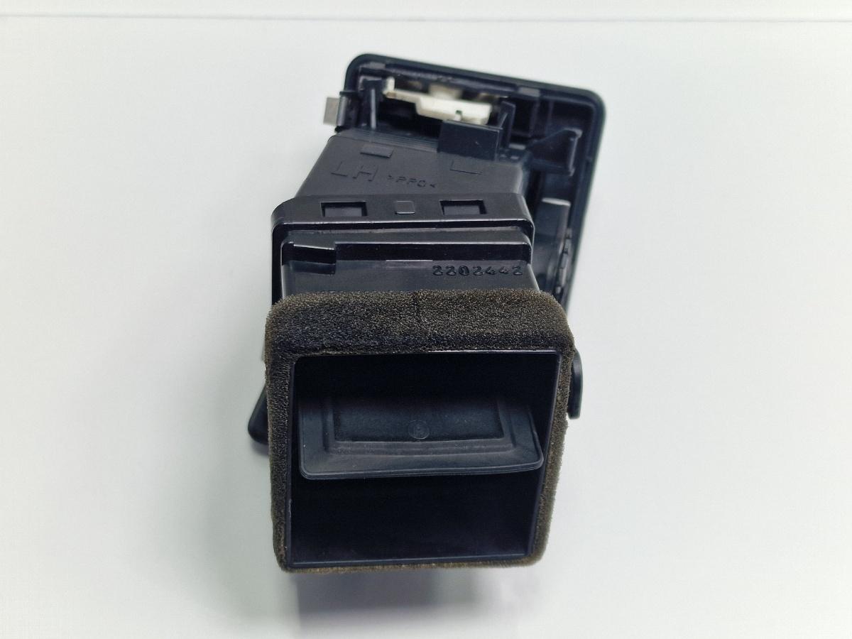 Grila de ventilatie stanga SKODA OCTAVIA II Combi 1Z5 2004 - 20132.0 TDI 16V BKD, CFHC, CLCB 1Z0819701