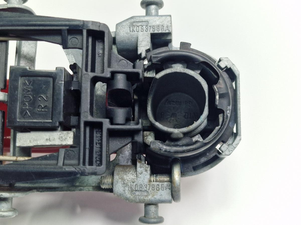Maner exterior usa stanga spate SKODA OCTAVIA II Combi 1Z5 2004 - 20132.0 TDI 16V rosu LF3K 1K0837885A