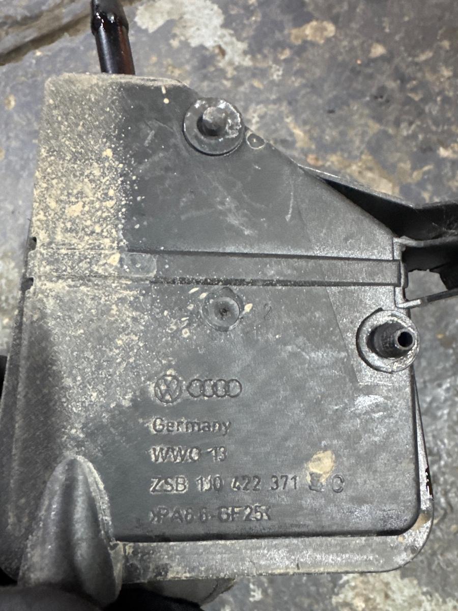 Rezervor lichid servodirectie VOLKSWAGEN GOLF IV Variant 1J5 1999 - 20061.9 TDI ATD, AXR 1J0422371C