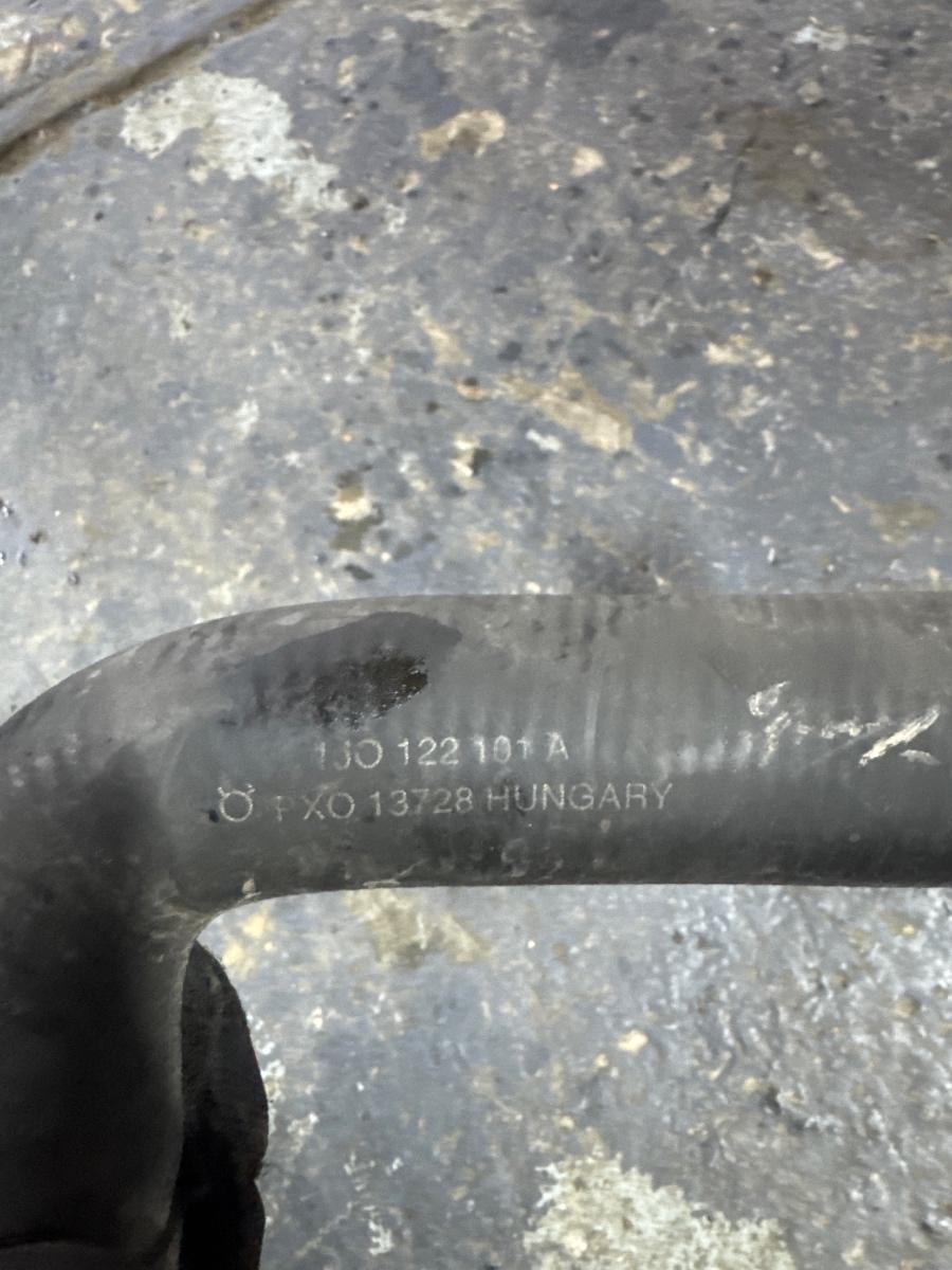 Furtun apa VOLKSWAGEN GOLF IV Variant 1J5 1999 - 20061.9 TDI ATD, AXR 1J0122101A