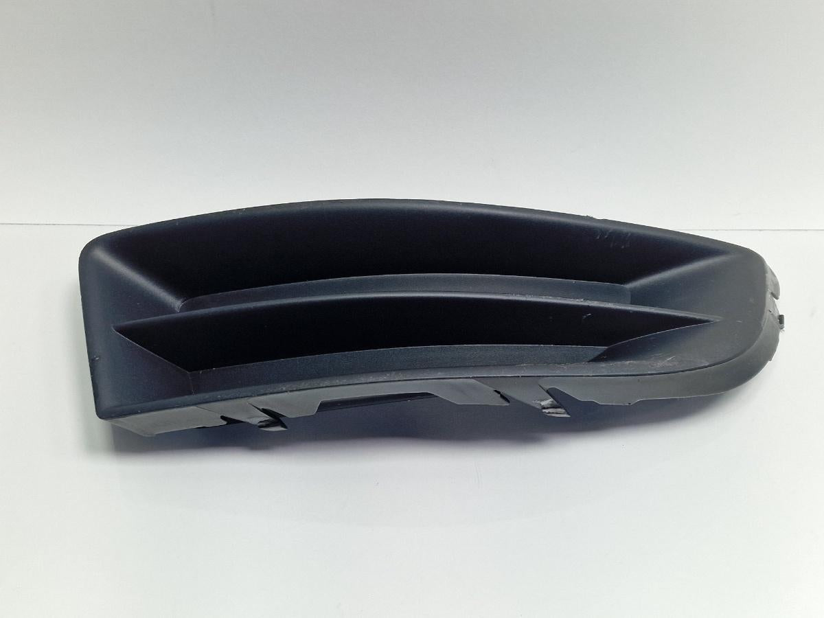 Grila proiectoare bara dreapta fata SKODA OCTAVIA 1Z3 2004 - 20132.0 TDI 16V BKD, CFHC, CLCB 1Z0807368B
