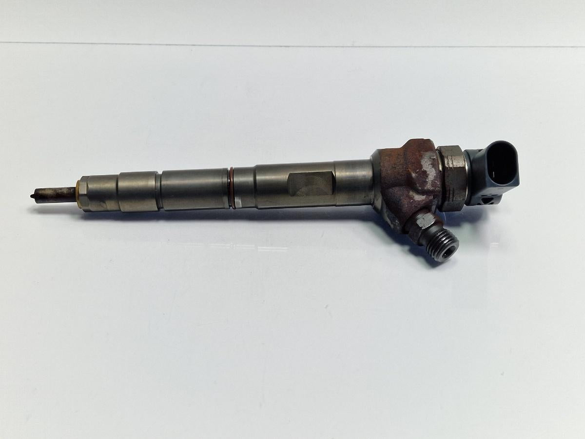 Injector combustibil SKODA OCTAVIA 1Z3 2009 - 2013 2.0 TDI CFHC BOSCH 0445110369 03L130277J