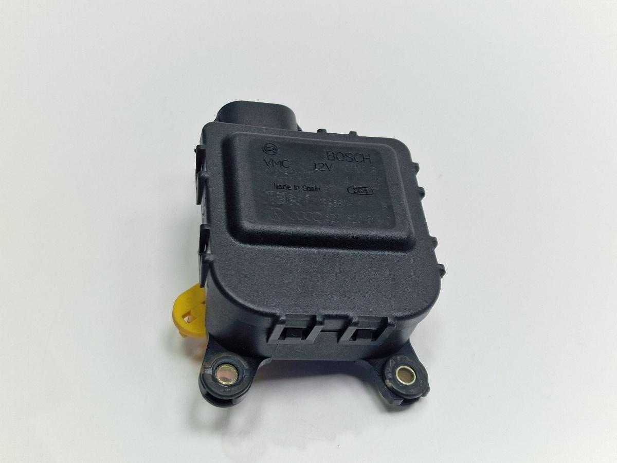 Motoras aeroterma V85 VOLKSWAGEN GOLF IV Variant 1J5 1999 - 20061.9 TDI ATD, AXR BOSCH 0132801214 8D2907511C