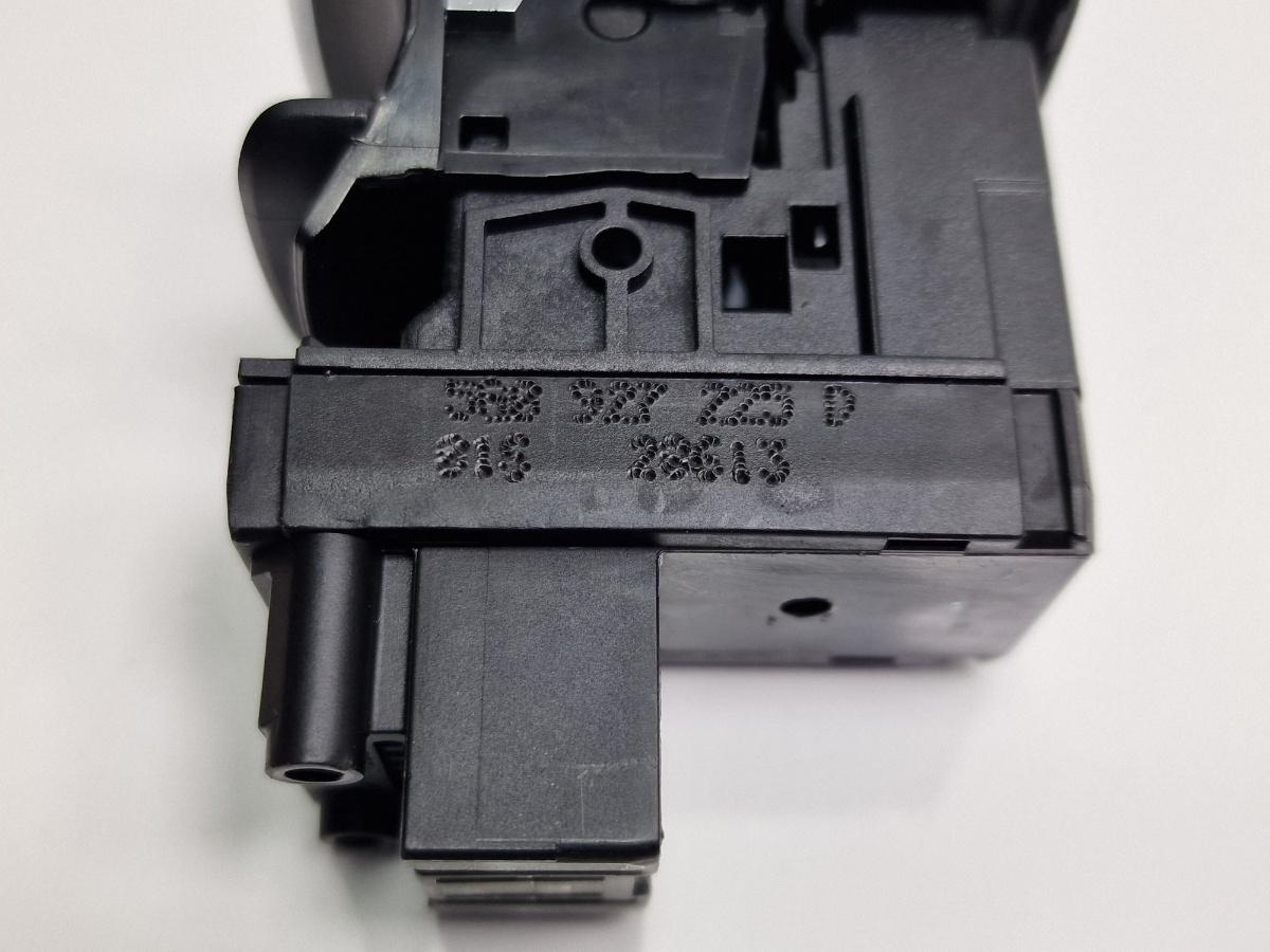 Buton frana de mana cu auto hold VOLKSWAGEN GOLF VII 5G1 2013 2.0 TDi BlueMotion 110KW|150HP 2013