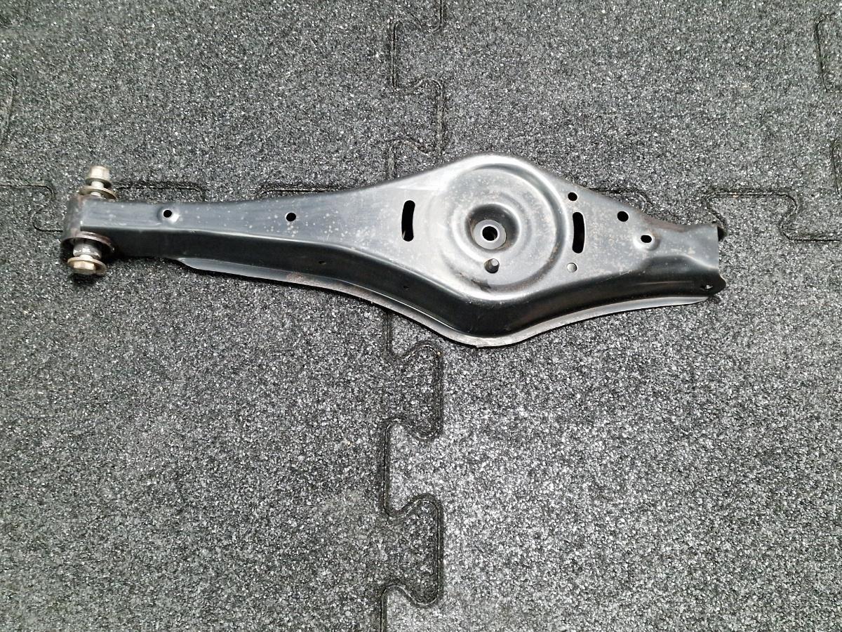 Brat bascula spate VOLKSWAGEN PASSAT Variant 3C5 2005 - 2011 1.9 TDI BKC, BLS, BXE 1K0505371