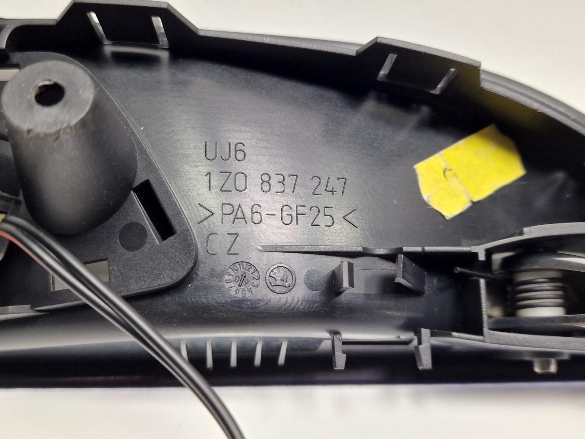 Maner interior usa stanga fata SKODA OCTAVIA 1Z3 2004 - 2013 2.0 TDI 16V BKD, CFHC, CLCB 1Z0837247