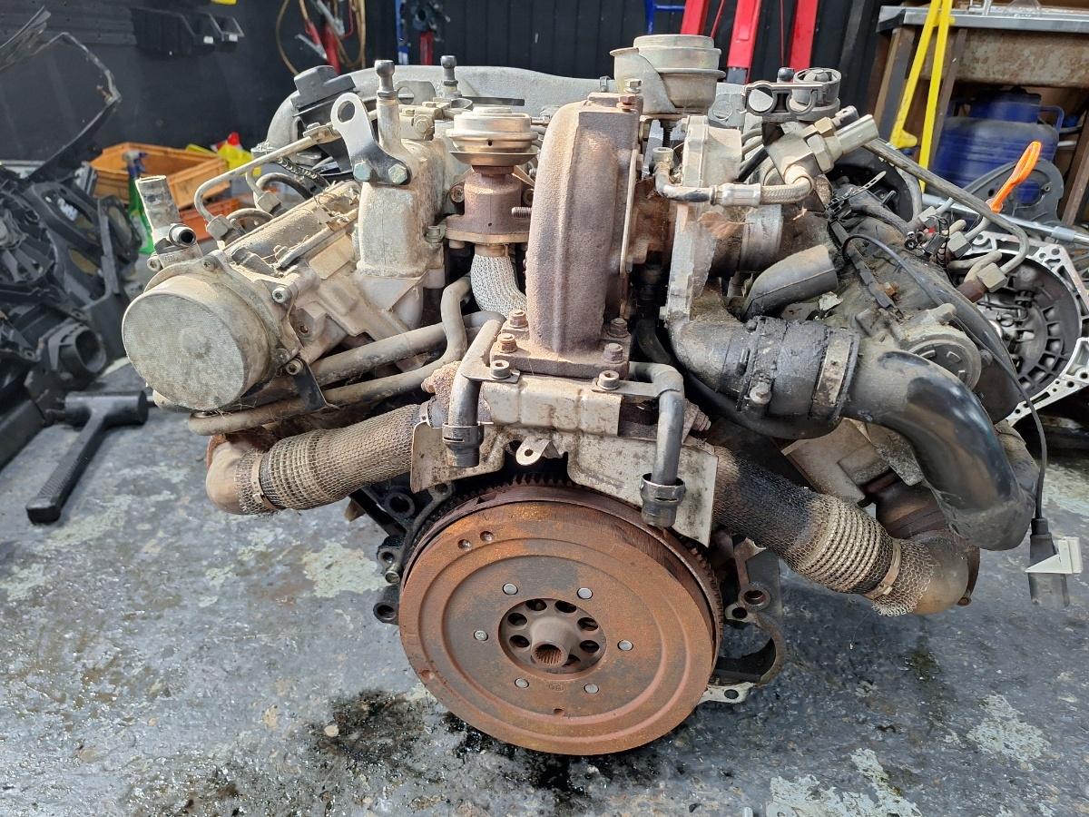Motor 2.5 TDI BDG V6 complet cu injectoare (fara pompa de injectie) si turbina AUDI A4 III Avant 8ED, B7 2004 - 2008