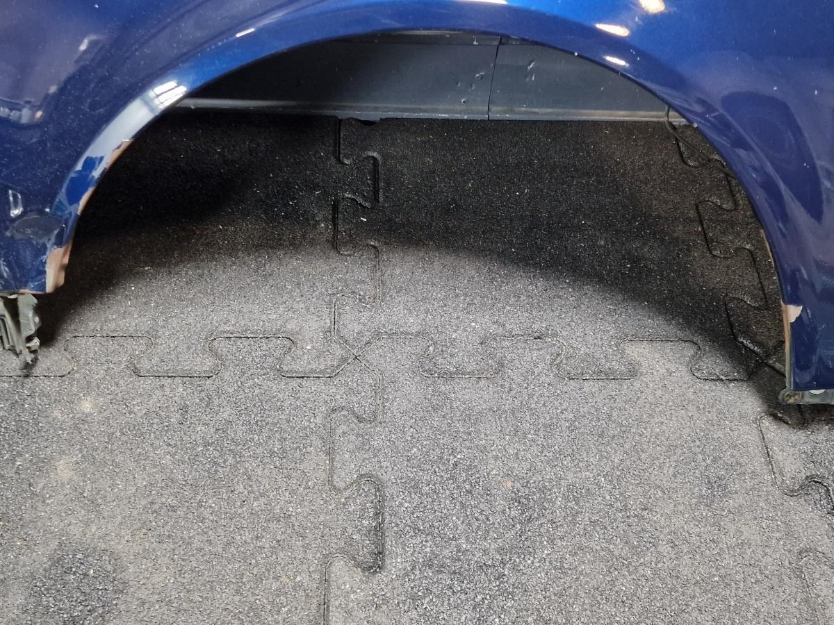 Aripa stanga fata AUDI A4 III Avant 8ED, B7 2004 - 2008 albastru LZ5J 8E0821105F
