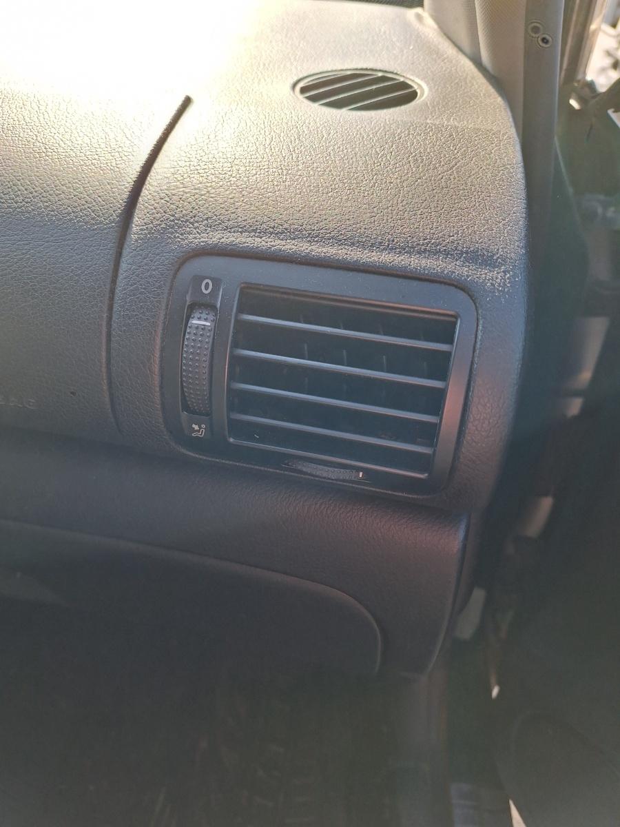 Grilă de ventilație laterală panou de bord VOLKSWAGEN PASSAT Variant 3B6 2000 1.9 TDI AVF 96KW|130HP 2000