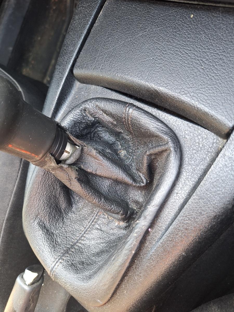 Nucă/manșon schimbător de viteze VOLKSWAGEN PASSAT Variant 3B6 2000 1.9 TDI AVF 96KW|130HP 2000