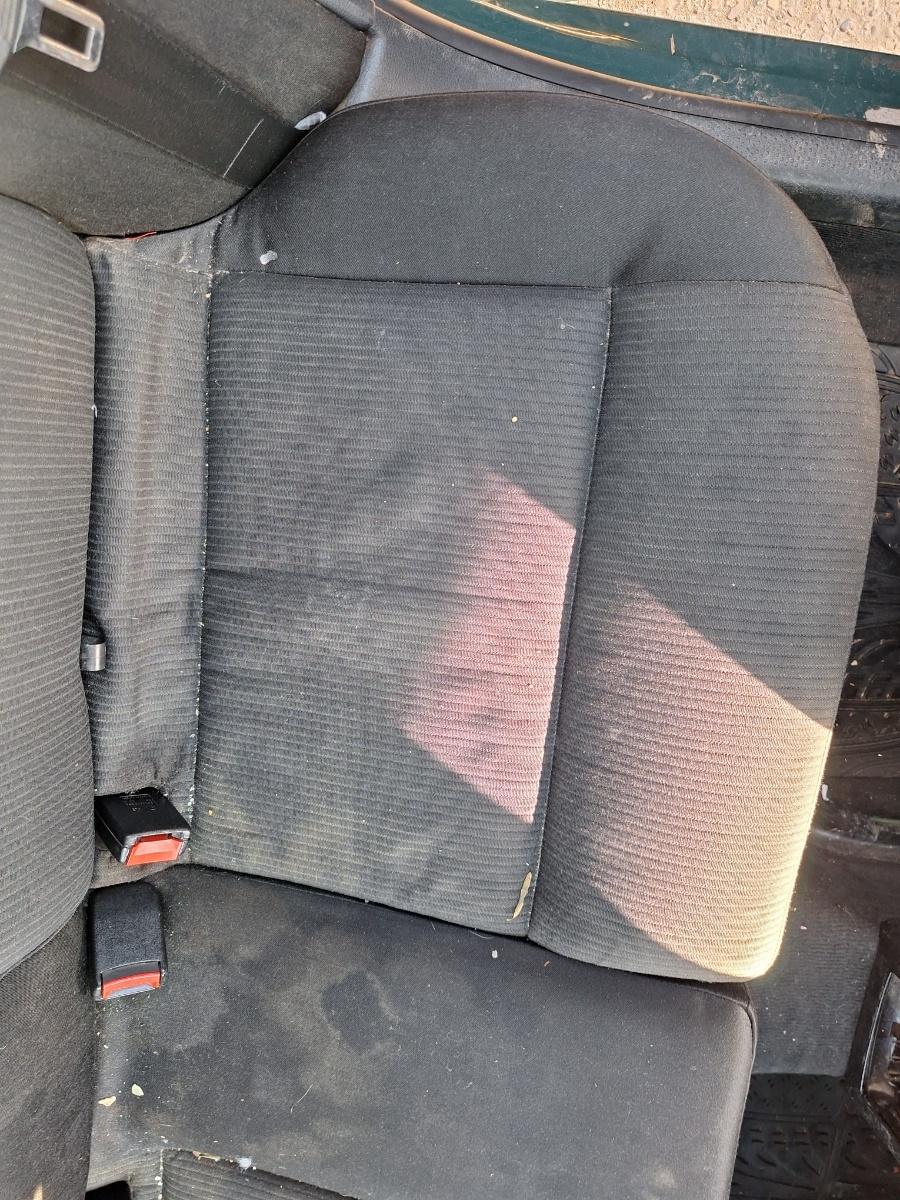 Banchetă spate stanga VOLKSWAGEN PASSAT Variant 3B6 2000 1.9 TDI AVF 96KW|130HP 2000