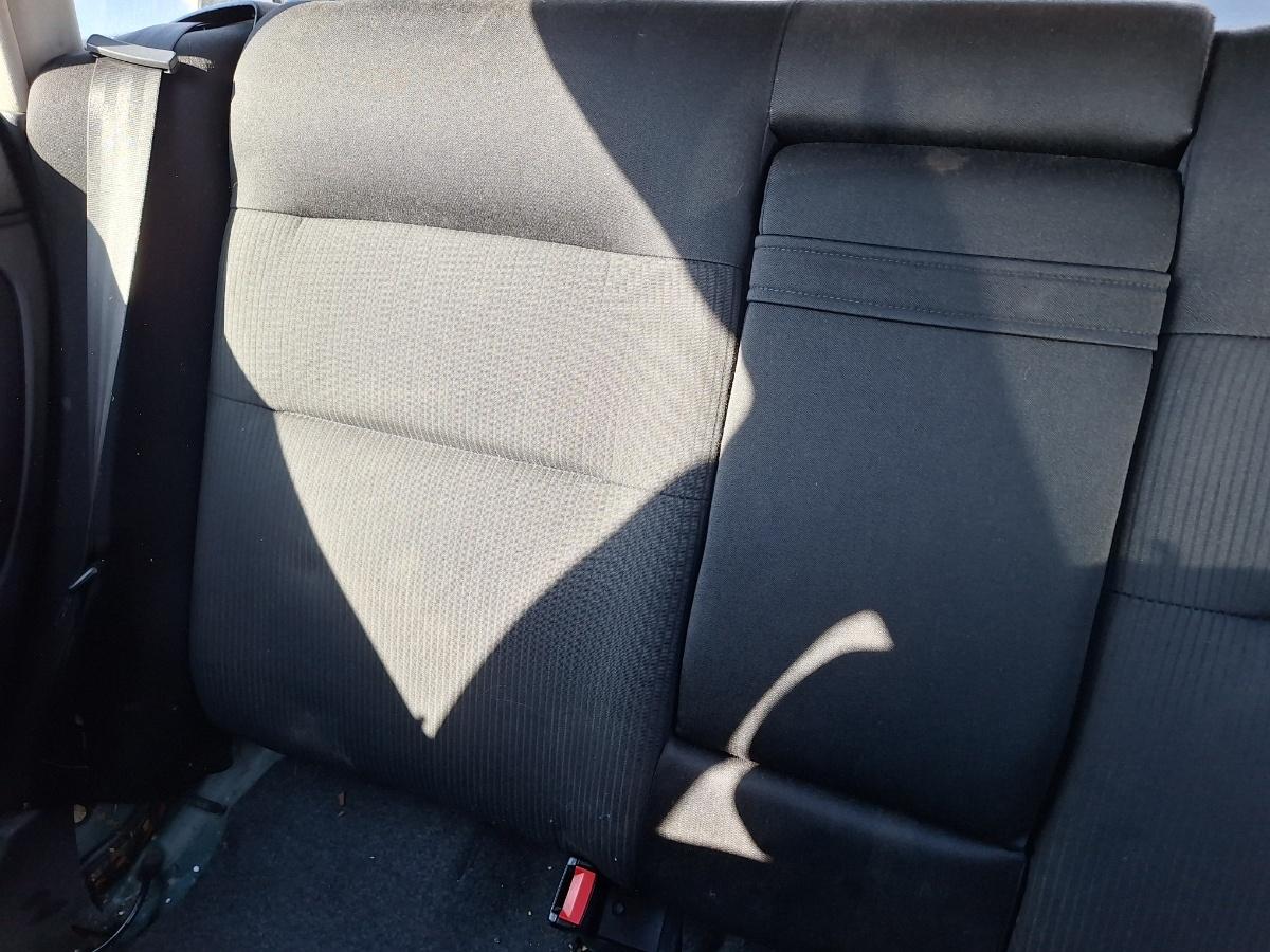 Banchetă spate dreapta VOLKSWAGEN PASSAT Variant 3B6 2000 1.9 TDI AVF 96KW|130HP 2000