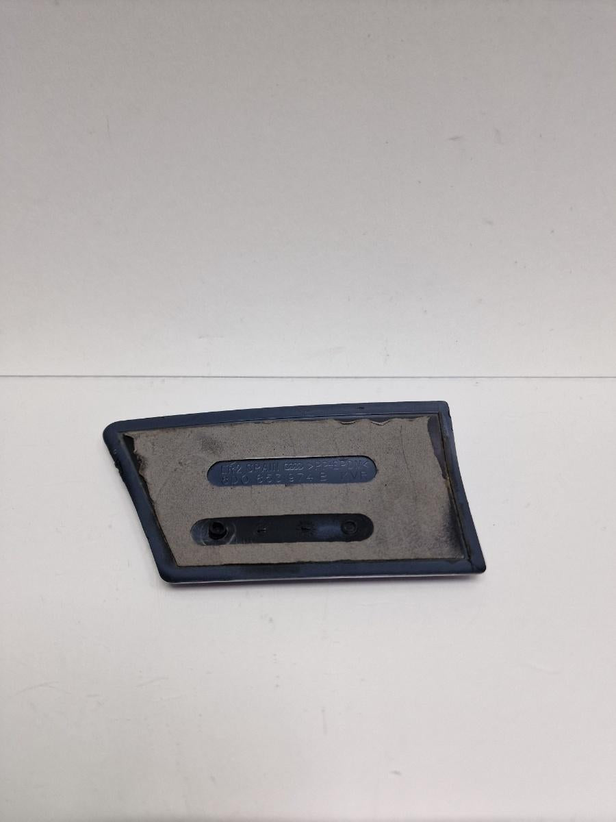 Bandou aripa fata dreapta LZ5L AUDI A4 Avant 8D5, B5 1994 - 2001 8D0853974B