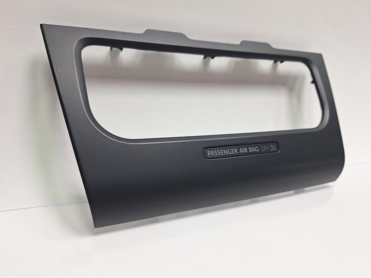 Ornament panou de bord VOLKSWAGEN GOLF VI 5K1_ 2008 - 2012 1.6 TDi BlueMotion CAYC 5K0858069P