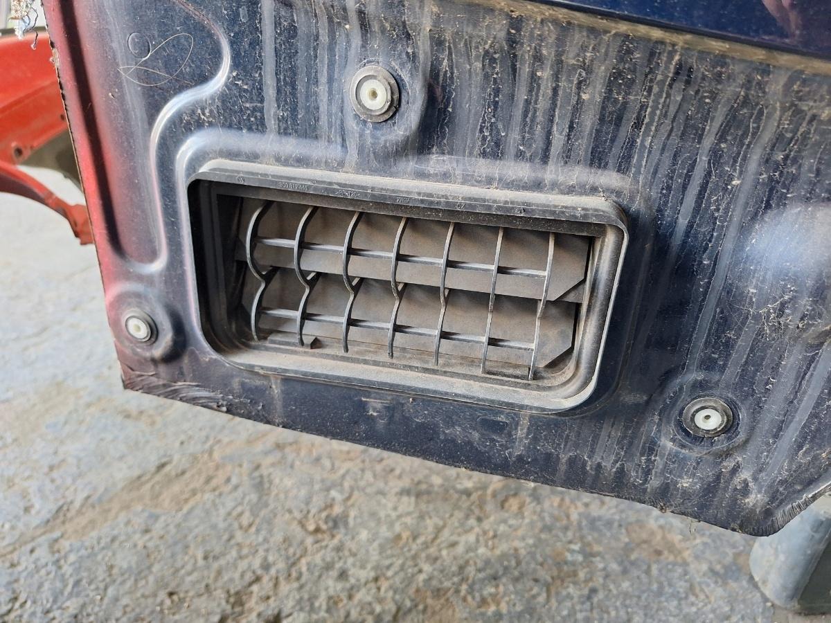 Grilaj portbagaj VOLKSWAGEN JETTA IV 162, 163, AV3, AV2 2009 -> 1.2 TSI CBZB 3C0819465