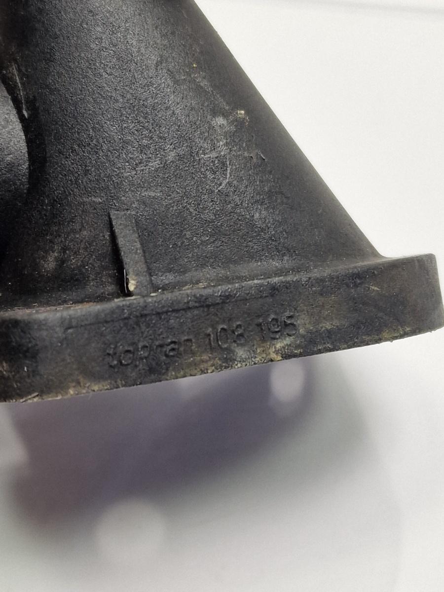 Flansa lichid racire AUDI A4 Avant 8D5, B5 1994 - 2001 1.6 1.6 1.6 ALZ Topran 108195 050121132B