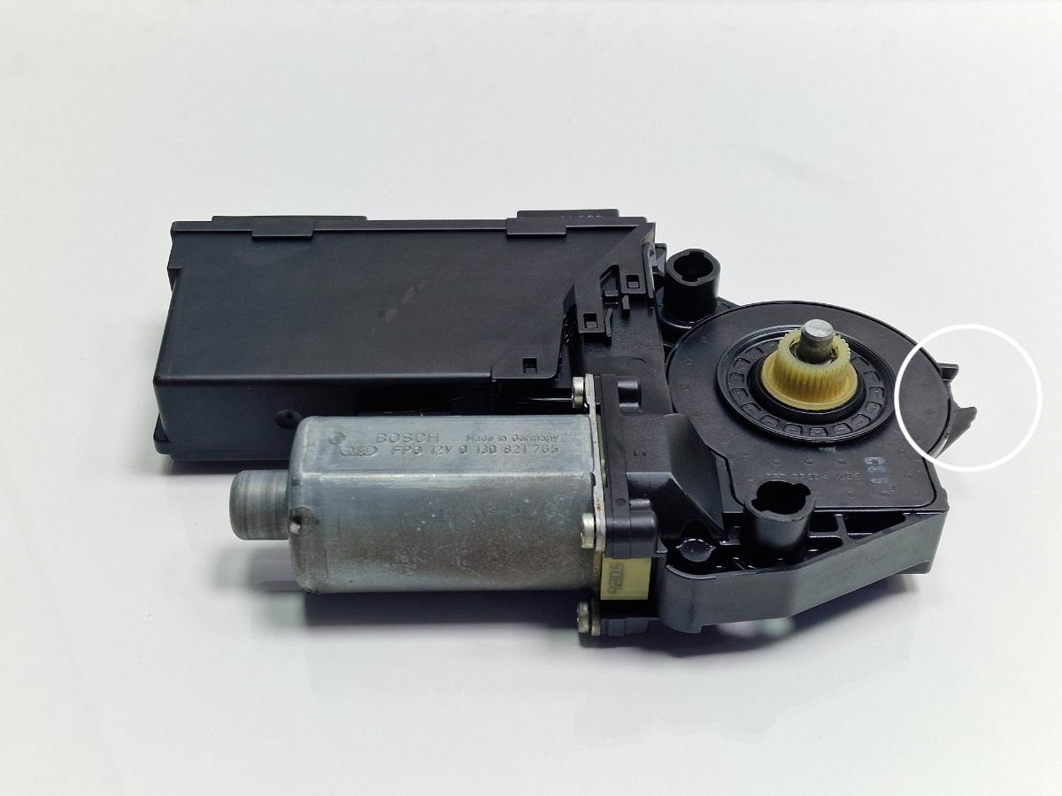 Motoras macara stanga fata AUDI A4 III Avant 8ED, B7 2004 - 2008 2.5 TDI BDG BOSCH 0130821765 8E1959801H