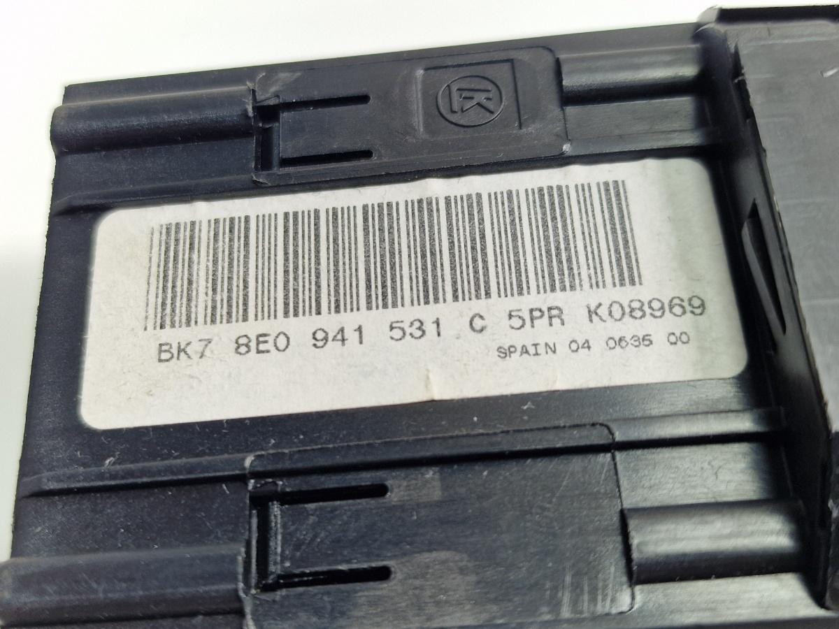 Bloc lumini AUDI A4 III Avant 8ED, B7 2004 - 2008 2.5 TDI BDG 8E0941531C