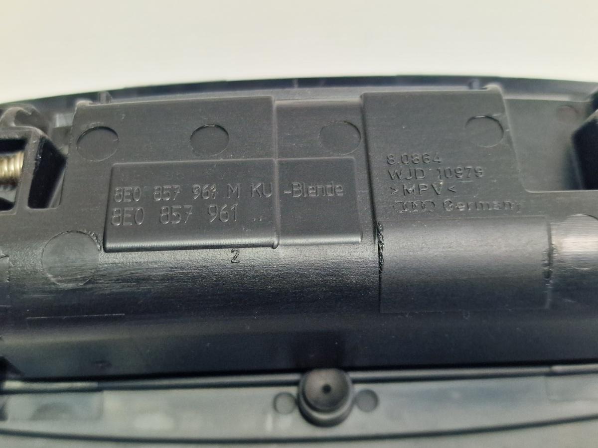 Scrumiera cotiera spate AUDI A4 III Avant 8ED, B7 2004 - 2008 2.5 TDI BDG 8E0857961M