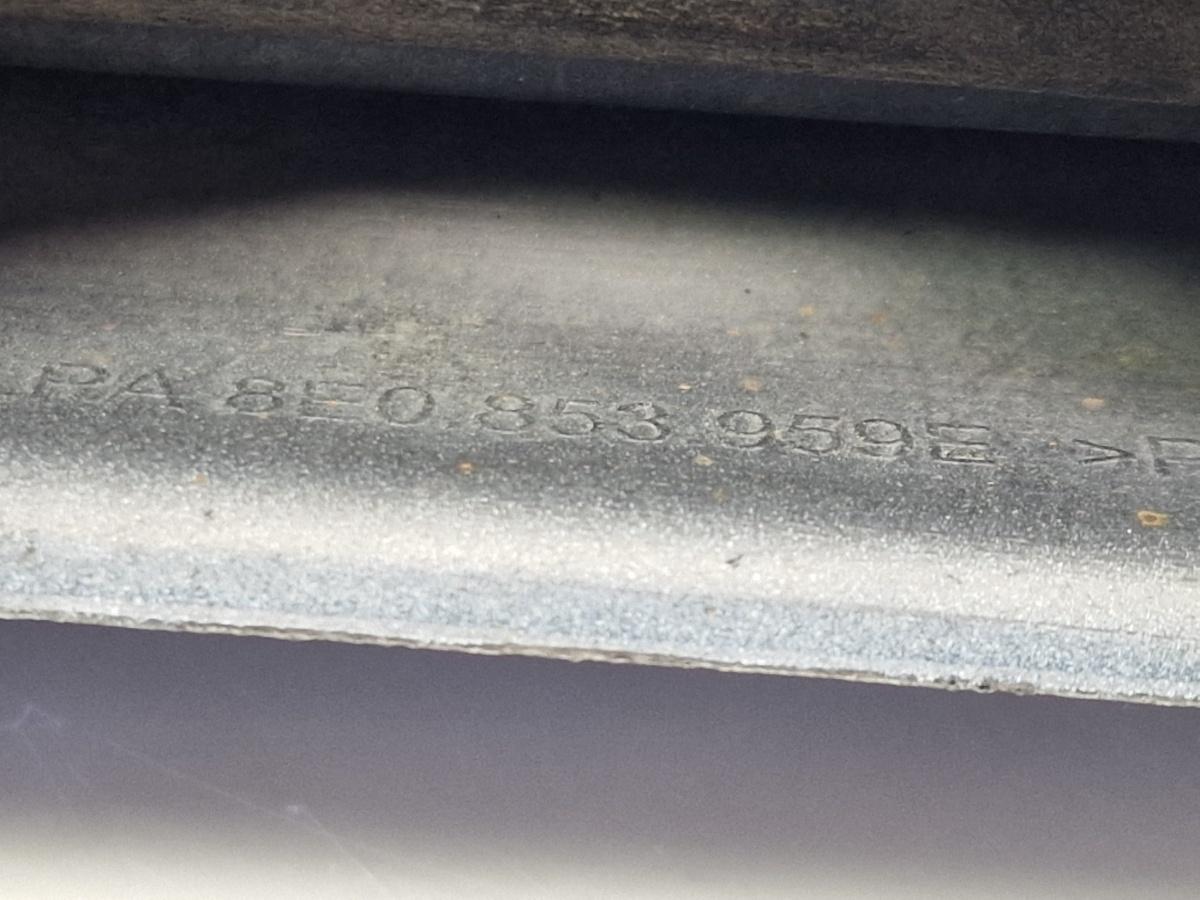 Bandou usa stanga fata AUDI A4 III Avant 8ED, B7 2004 - 2008 albastru LZ5J 8E0853959E