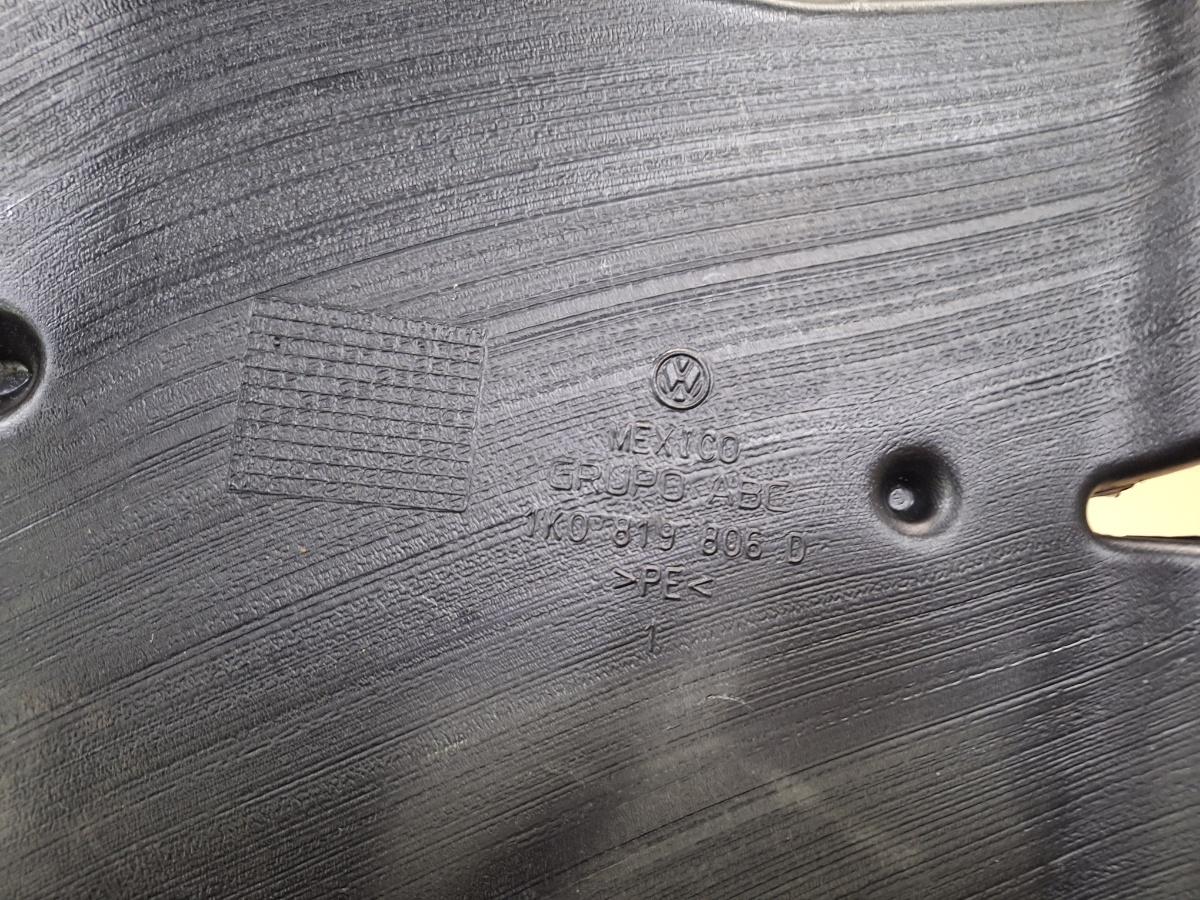 Componente conducta microfiltru de aer dreapta spate VOLKSWAGEN JETTA IV 162, 163, AV3, AV2 2009 -> 1.2 TSI CBZB 1K0819806D