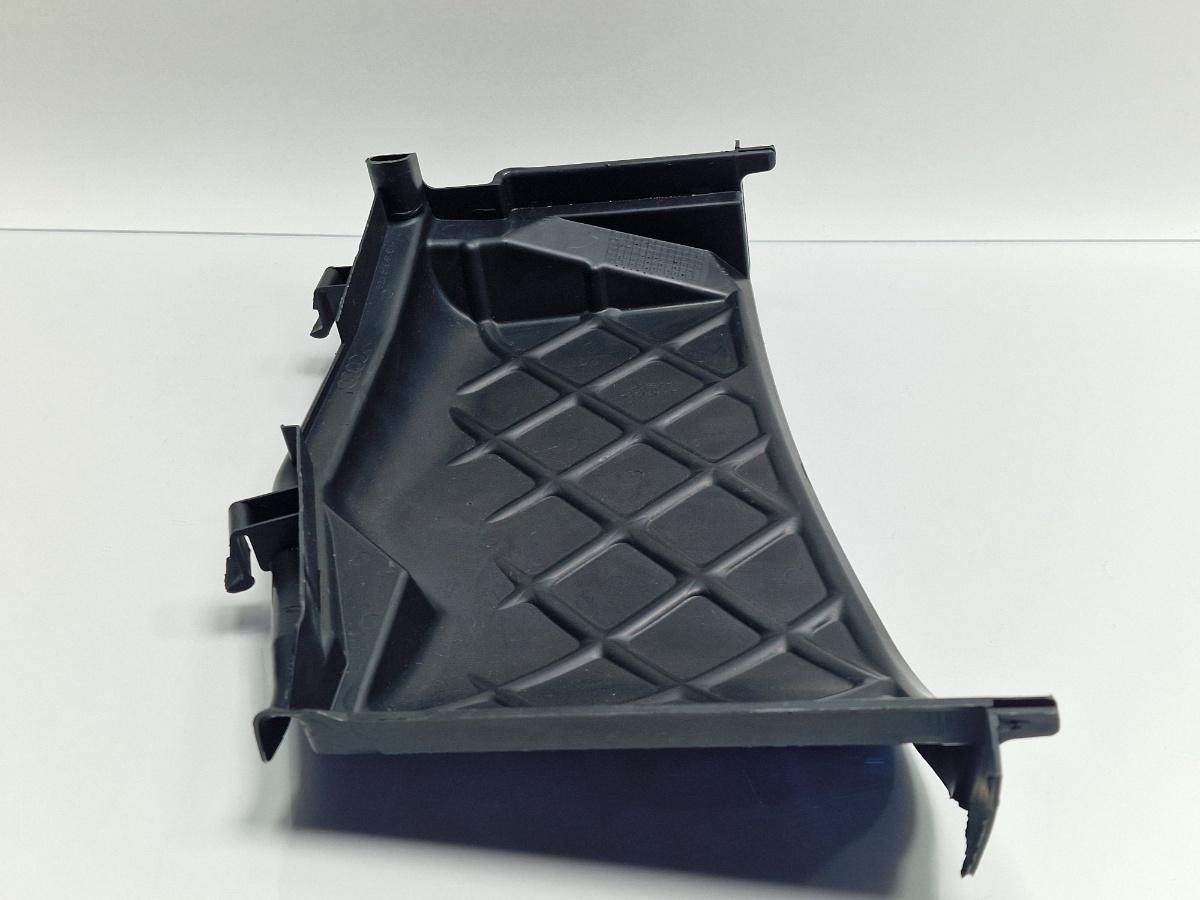 Capac filtru polen AUDI A4 III Avant 8ED, B7 2004 - 2008 2.5 TDI BDG 8E1819979A