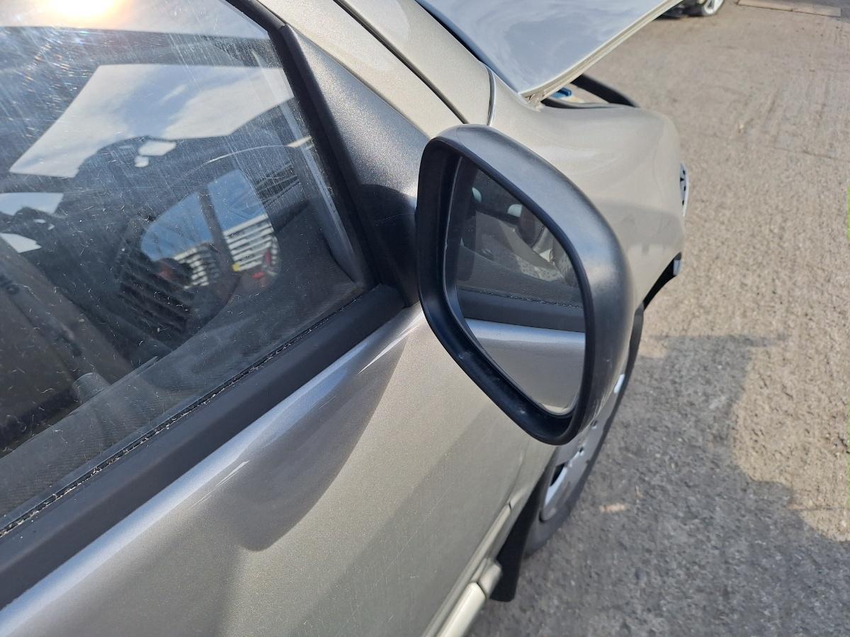 Oglindă laterală manuală dreapta SKODA FABIA Combi 6Y5 2007 1.2 BME 47KW|64HP 2007
