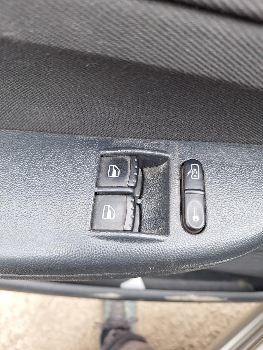 Butoane geamuri electrice SKODA FABIA Combi 6Y5 2000 - 2007 1.2 1.2 1.2 AZQ, BME