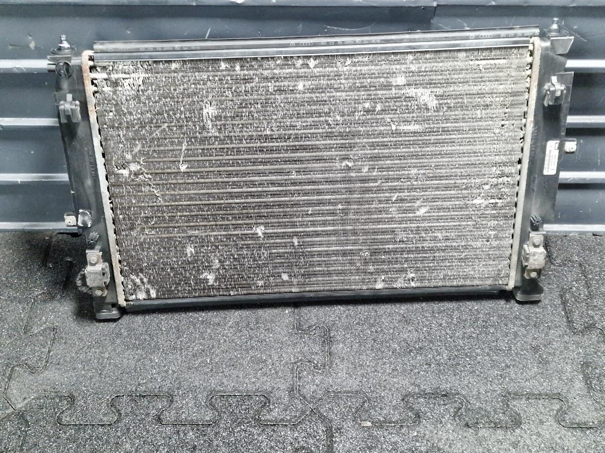 Radiator lichid de racire AUDI A4 Avant 8D5, B5 1994 - 2001 1.6 1.6 1.6 ALZ 8D0121251BA