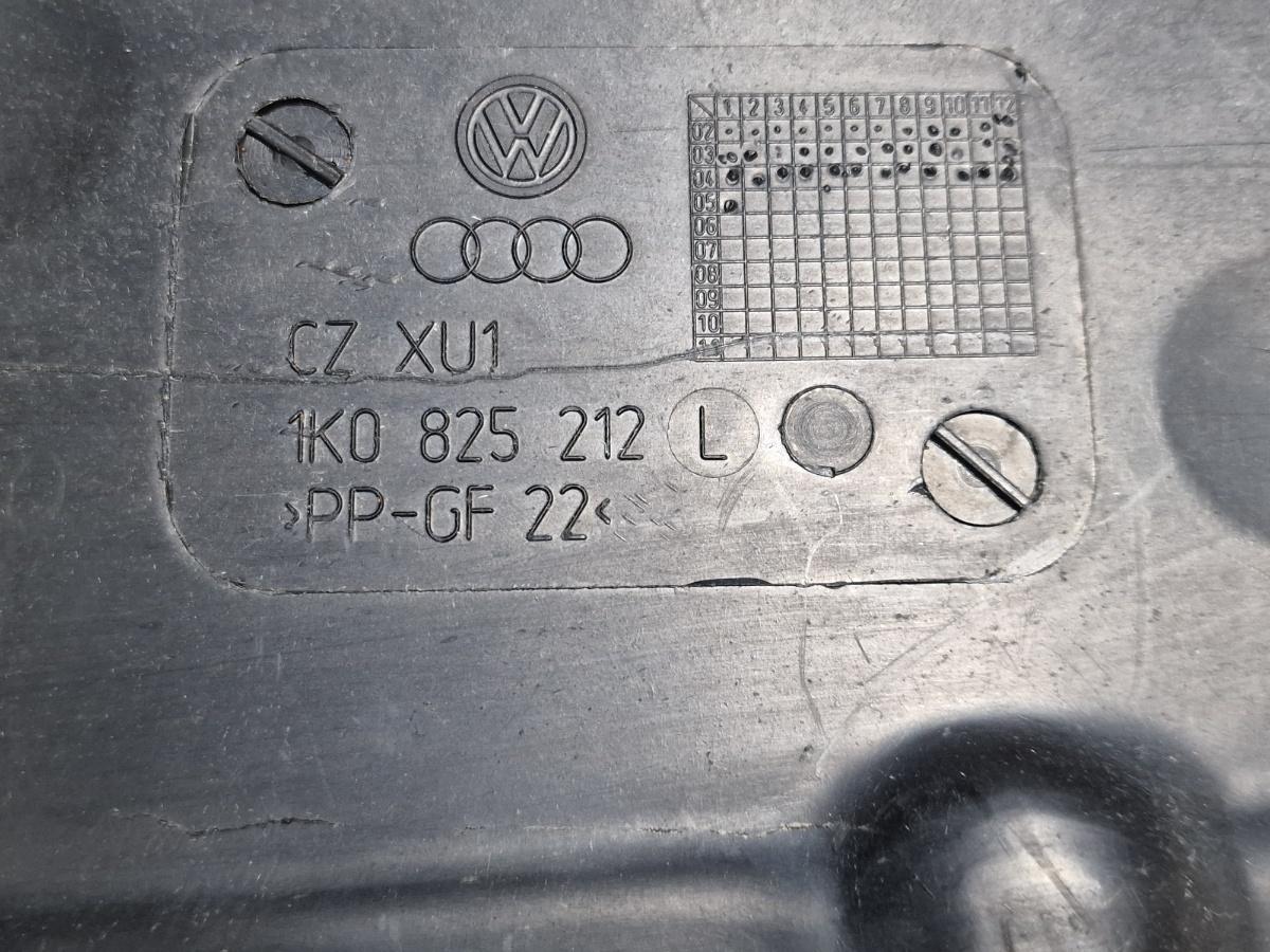 Scut caroserie dreapta VOLKSWAGEN TOURAN 1T1, 1T2 2003 - 2010 1.9 TDI BKC, BLS, BXE 1K0825212L