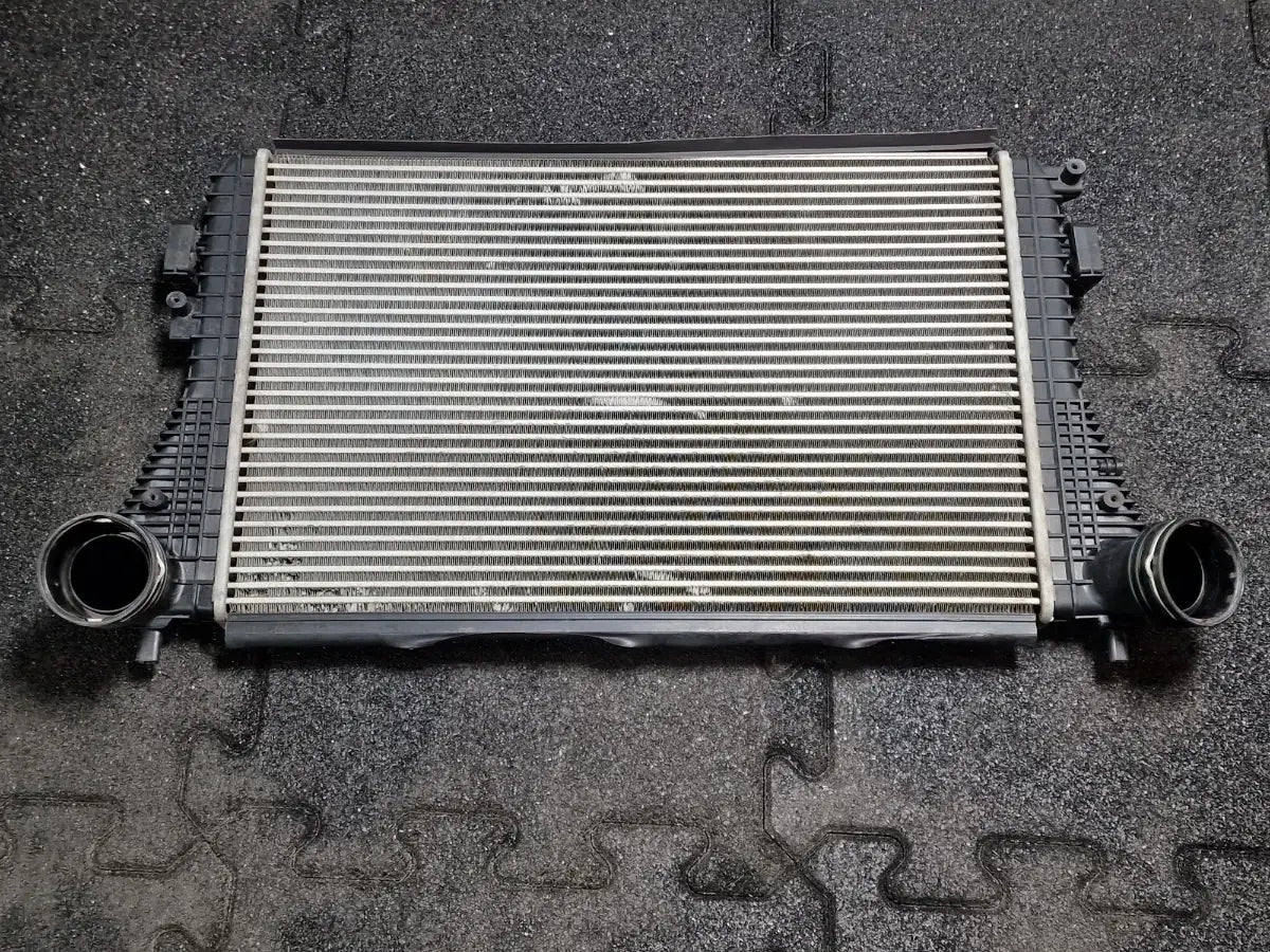 Radiator intercooler VOLKSWAGEN TOURAN 1T1, 1T2 2003 - 2010 1.9 TDI BKC, BLS, BXE 1K0145803E