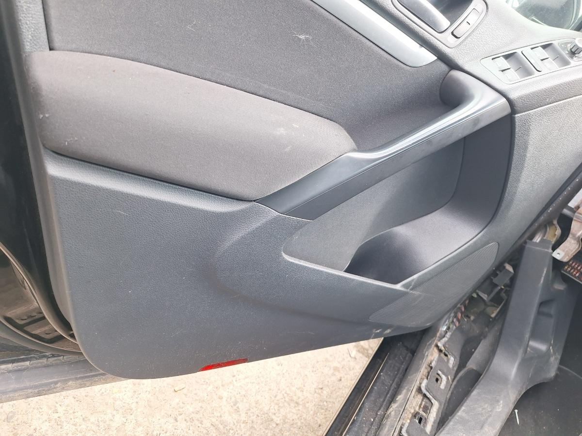 Tapiterie panou portiera fata stanga VOLKSWAGEN TIGUAN 5N_ 2010 - 2015