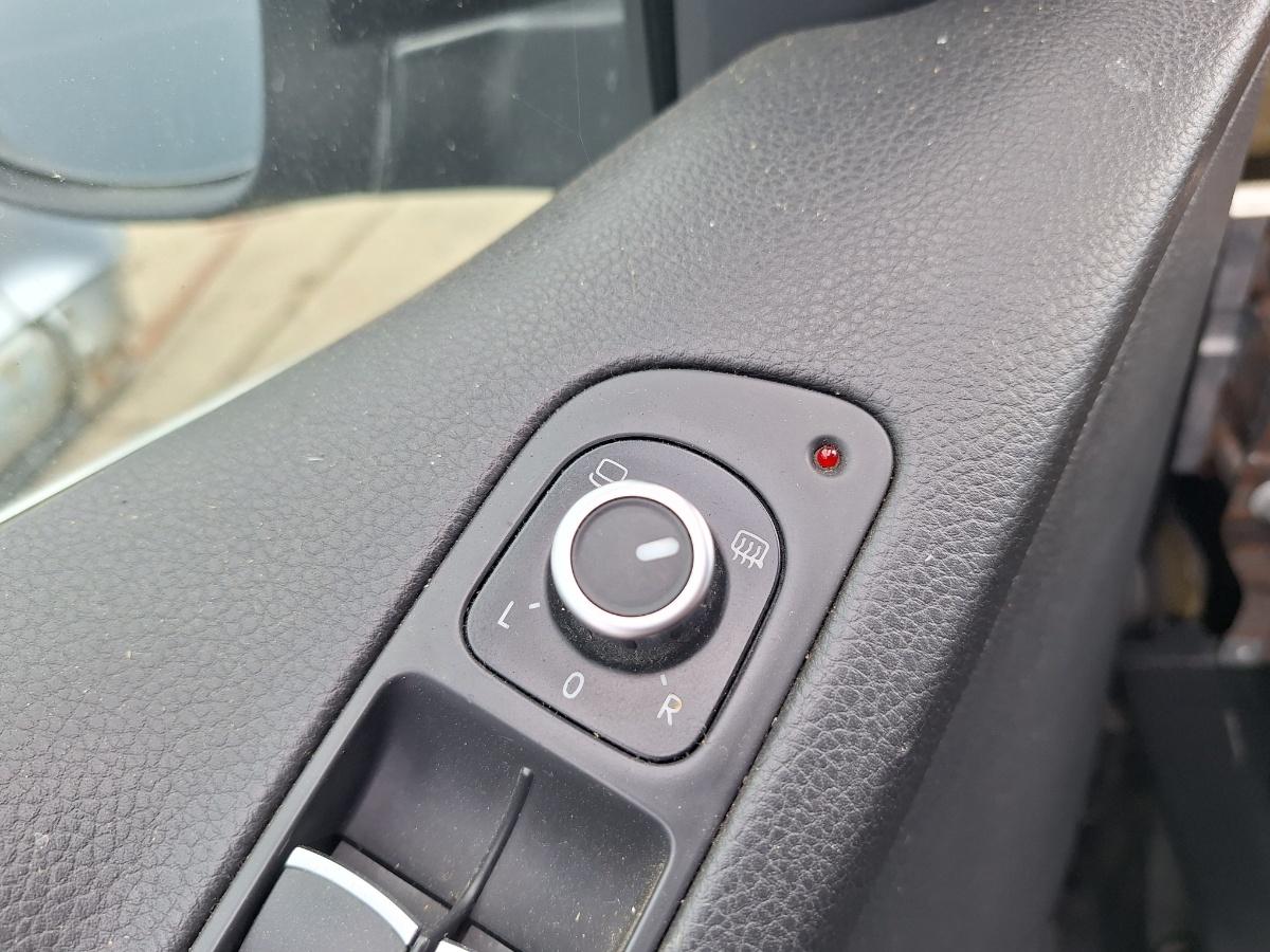Buton reglaj oglinda laterala VOLKSWAGEN TIGUAN 5N_ 2007 -> 2.0 TDI CBAB, CFFB