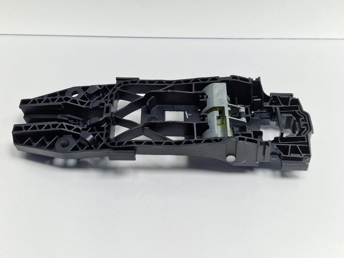 Suport maner exteriror usa VOLKSWAGEN JETTA IV 162, 163, AV3, AV2 2009 -> 1.2 TSI CBZB 5N0837885H