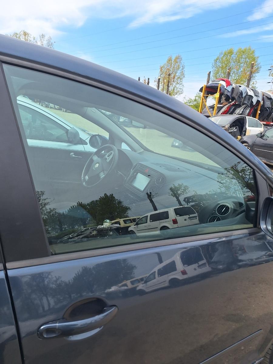 Geam portieră față, patru uși dreapta VOLKSWAGEN GOLF PLUS 5M1, 521 2007 2.0 TDI BMM 103KW|140HP 2007
