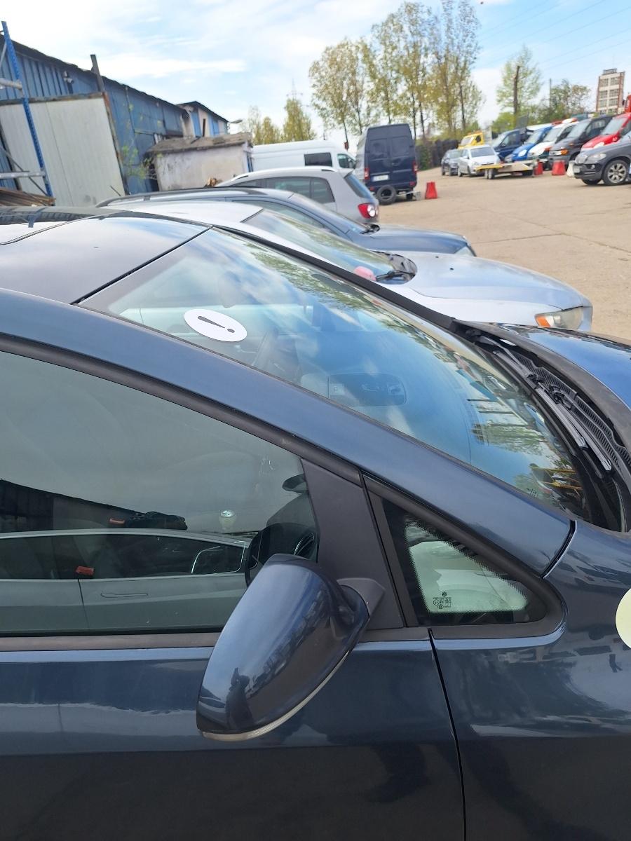 Alte piese de caroserie dreapta fata VOLKSWAGEN GOLF PLUS 5M1, 521 2007 2.0 TDI BMM 103KW|140HP 2007