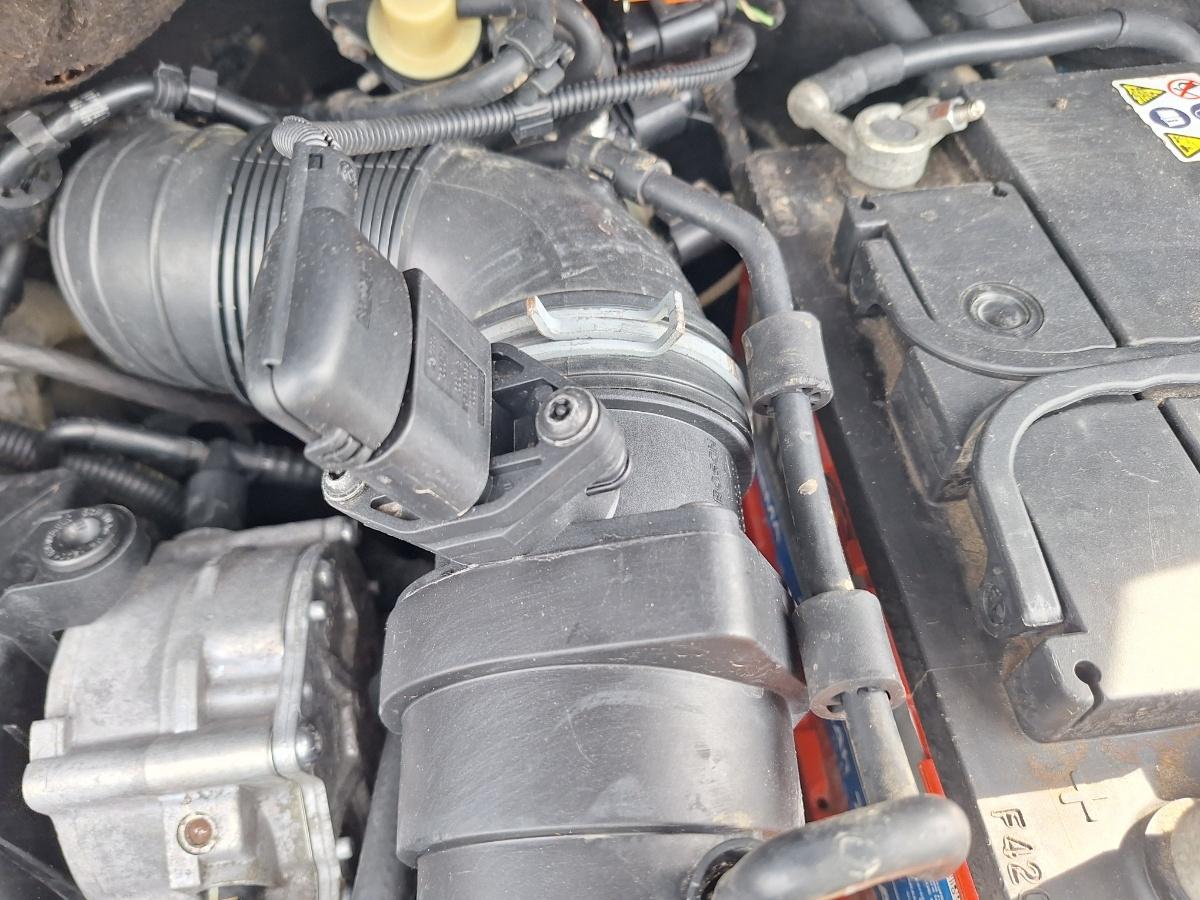 Debitmetru VOLKSWAGEN GOLF PLUS 5M1, 521 2004 - 2013 2.0 TDI BMM 0281002461