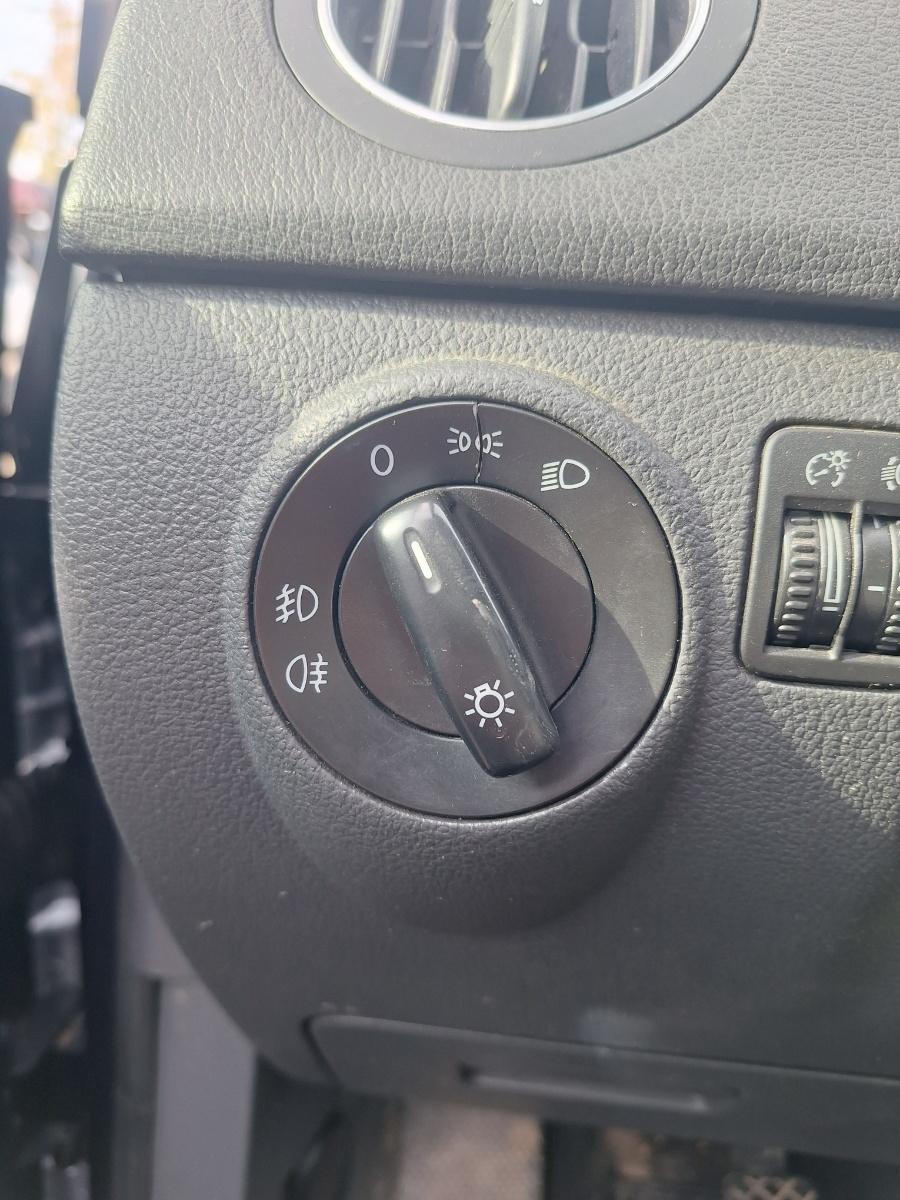 Bloc lumini VOLKSWAGEN GOLF PLUS 5M1, 521 2004 - 2013 2.0 TDI BMM