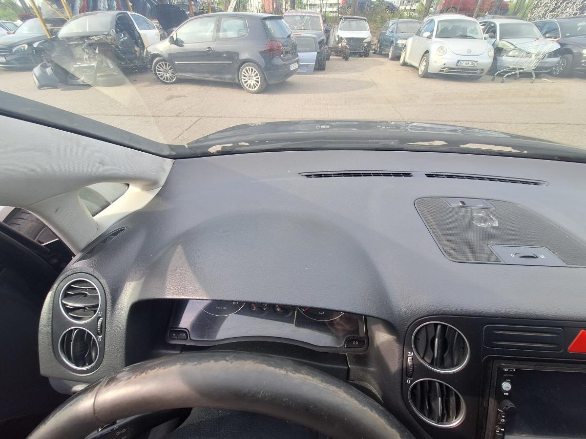 Panou de bord VOLKSWAGEN GOLF PLUS 5M1, 521 2007 2.0 TDI BMM 103KW|140HP 2007