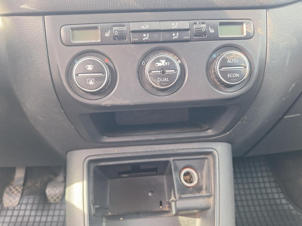 Interior sertar consola centrala VOLKSWAGEN GOLF PLUS 5M1, 521 2004 - 2013 2.0 TDI BMM