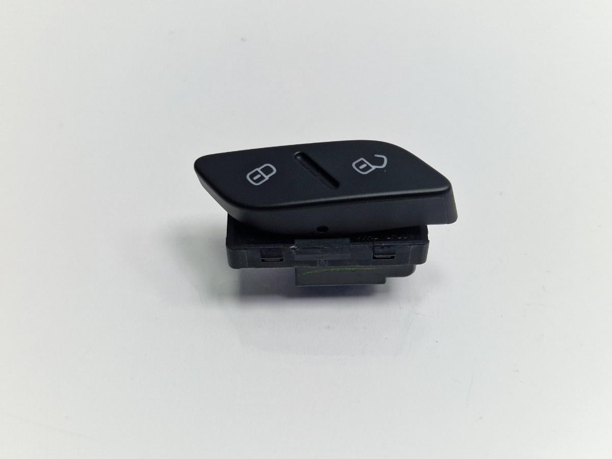 Buton inchidere centralizata VOLKSWAGEN JETTA IV 162, 163, AV3, AV2 2009 -> 1.2 TSI CBZB 5C6962125