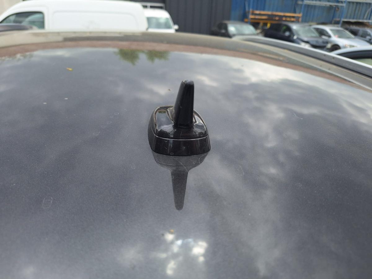 Antena radio AUDI A4 IV Avant 8K5, B8 2007 - 2015 2.0 TDI CAGA, CJCA, CMEA, CMFA