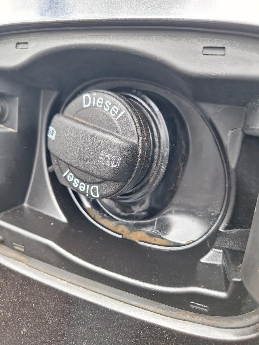 Capac rezervor combustibil AUDI A4 IV Avant 8K5, B8 2007 - 2015 2.0 TDI CAGA, CJCA, CMEA, CMFA