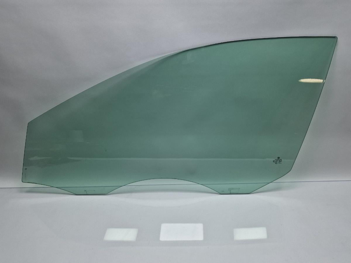 Geam usa stanga fata VOLKSWAGEN JETTA IV 162, 163, AV3, AV2 2009 -> 1.2 TSI CBZB SAINT-GOBAIN 43R-004529 5C6845201