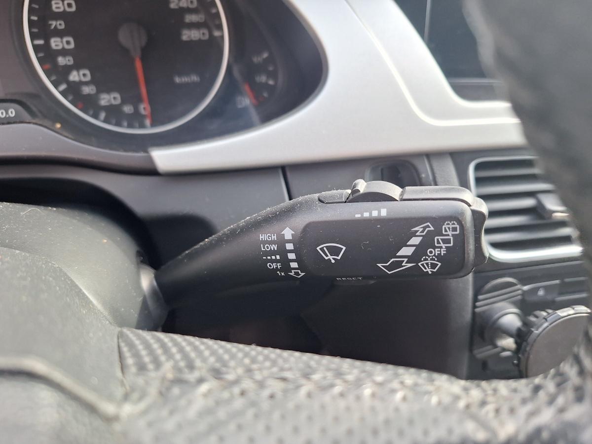 Maneta stergatoare lampa de semnalizare AUDI A4 IV Avant 8K5, B8 2007 - 2015 2.0 TDI CAGA, CJCA, CMEA, CMFA 8K0953502BK