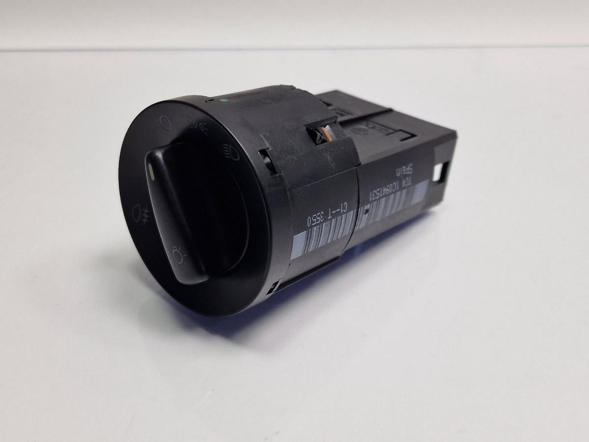 Bloc lumini VOLKSWAGEN LUPO 6X1, 6E1 1998 - 2005 1.0 1.0 1.0 AER, ALD, ALL, ANV, AUC 1C0941531